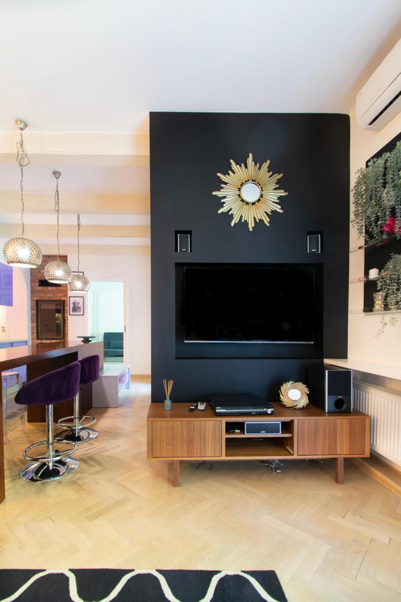 Spacious 3Br Apartment With Ac In Living Room, 2 Balconies Краків Екстер'єр фото