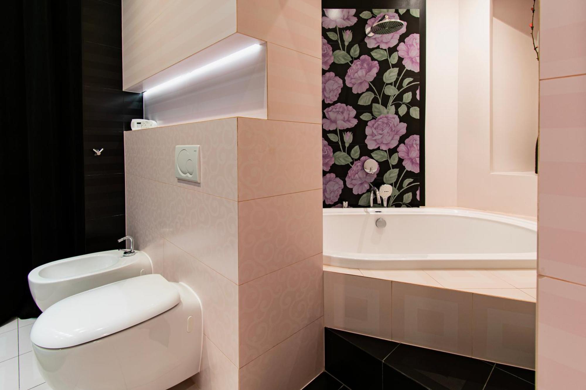 Spacious 3Br Apartment With Ac In Living Room, 2 Balconies Краків Екстер'єр фото